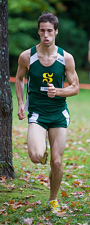 James-Poulin Cadovius a obtenu la meilleure performance du Vert & Or au championnat canadien universitaire de cross-country avec une 27e position chez les hommes.