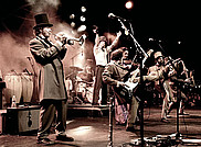 Le 16 avril au Centre culturel, le groupe Mes aïeux poursuit La ligne orange, sa toute nouvelle tournée de spectacles.