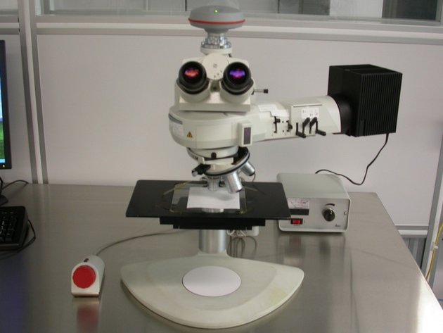 Microscope optique Leica DMLM