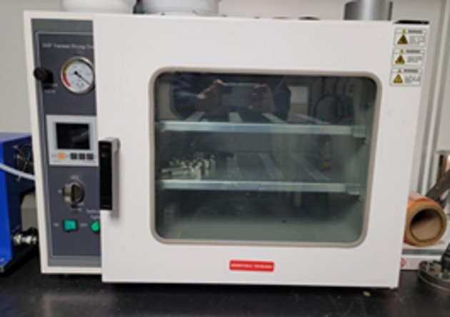 Four de séchage sous vide