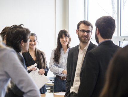 Apprentissage pratique politique
