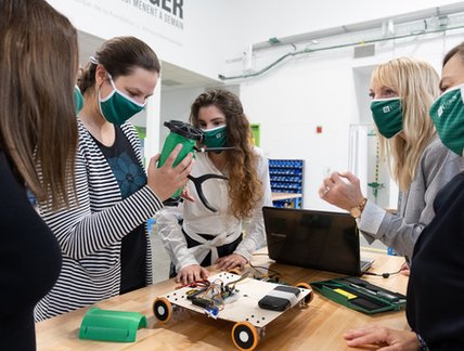 Femmes en recherche en génie