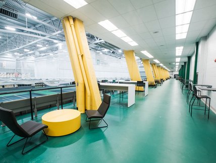 Salle d'études au Centre sportif