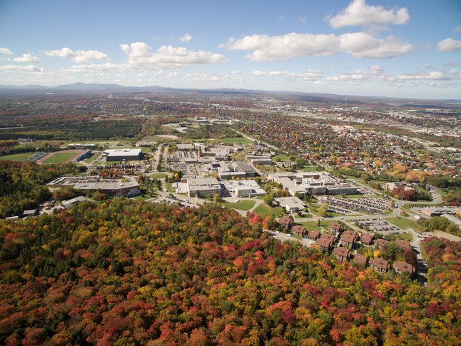 Vue aérienne du Campus principal, 2016