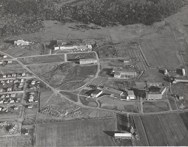 Vue aérienne du Campus principal, 1960
