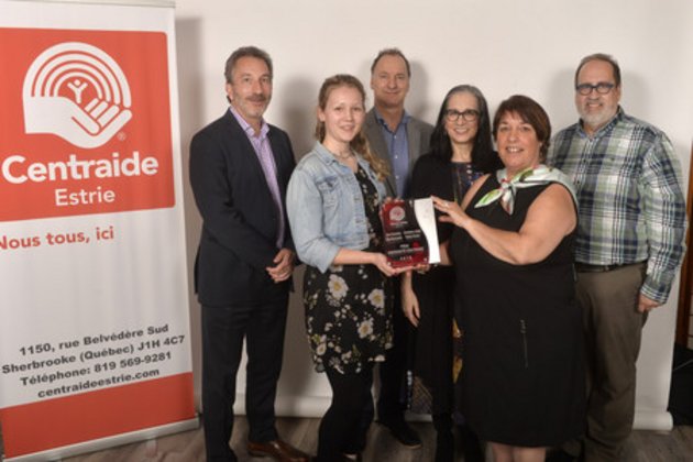 remise du Prix UNIVERSITÉ CENTRAIDE à Madame Christiane Lahaie, Madame Anne Hurtubise, Madame Élisa Normandin et Monsieur Patrice Perron