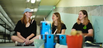 Étudiantes en arts visuels