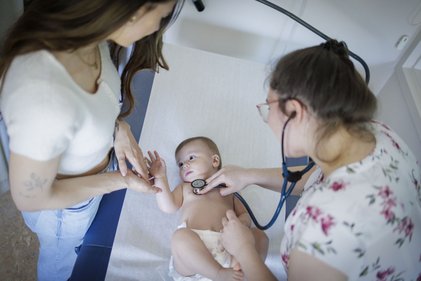 Résidents engagés dans des stages diversifiés au sein du programme de médecine de famille de l'Université de Sherbrooke.