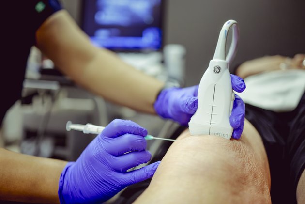 Formation spécialisée en médecine musculo-squelettique, échographie clinique et interventions ciblées.