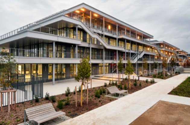 Bâtiment extérieur du EM Lyon Business School