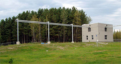 Rails longs de 30 m, reliés au bâtiment-laboratoire