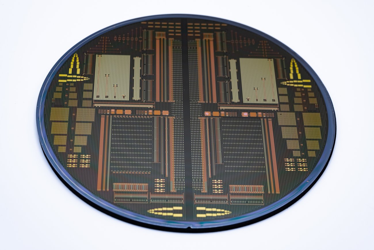interposeur en silicium