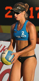 Marie-Christine Pruneau profite de sa dernire saison comptitive en volley-ball de plage avant de tenter sa chance avec l'quipe canadienne senior en 2007.
