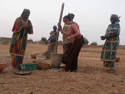 Une cooprante qubcoise du projet Dun fleuve  lautre au Niger.