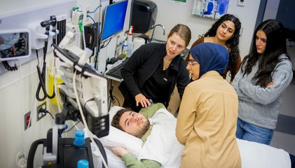 Groupe de personnes étudiantes en médecine