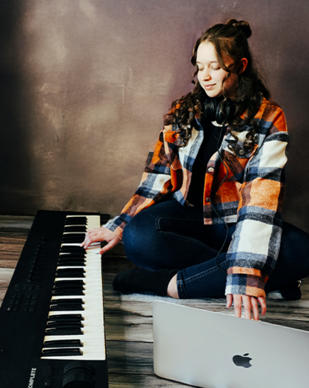 Maxym Cote compositrice musique udes