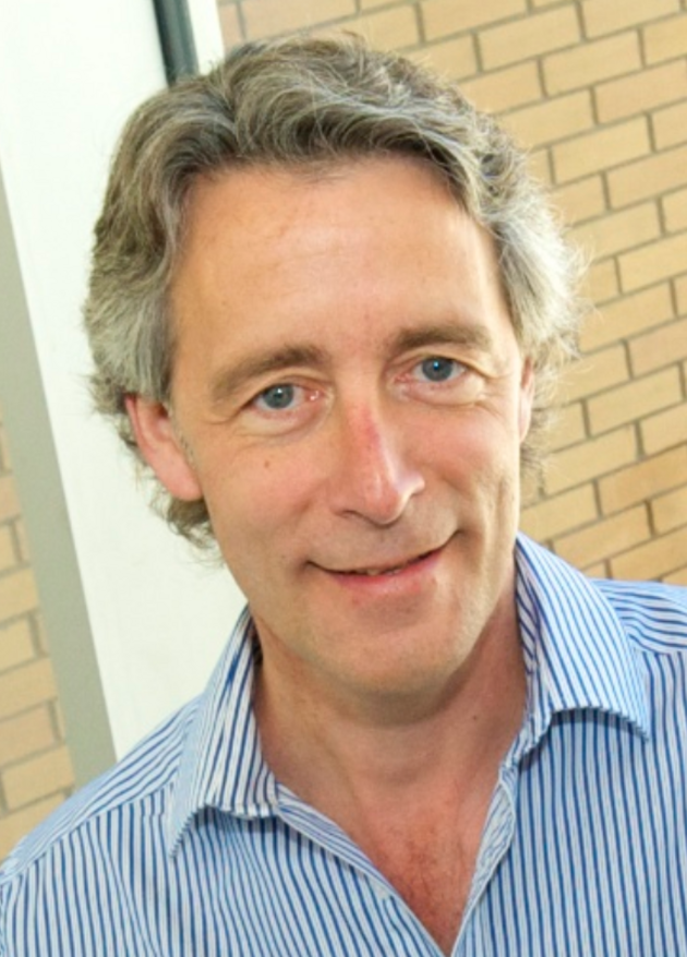 Denis Bédard, professeur associé, maitrise en pédagogie de l'enseignement supérieur au collégial