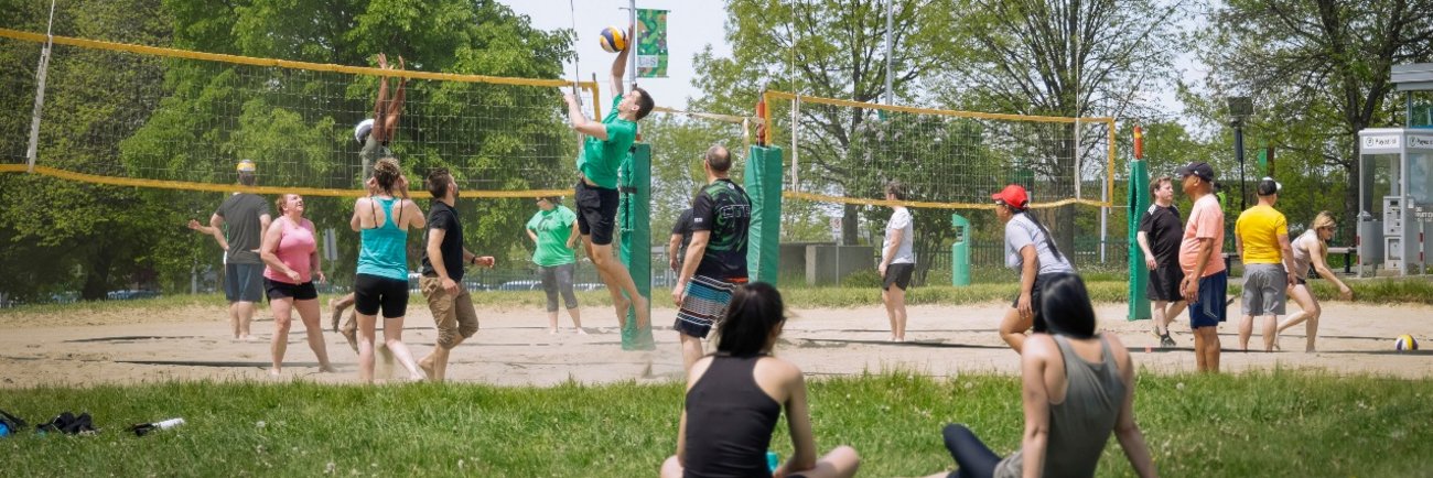Volleyball de plage au Centre sportif