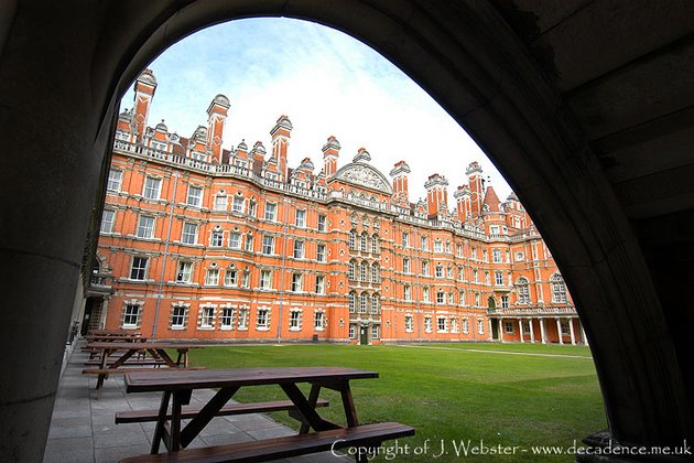 Cour intérieure du Royal Holloway University of London