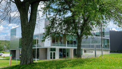 Photo of the Institut quantique of the Université de Sherbrooke