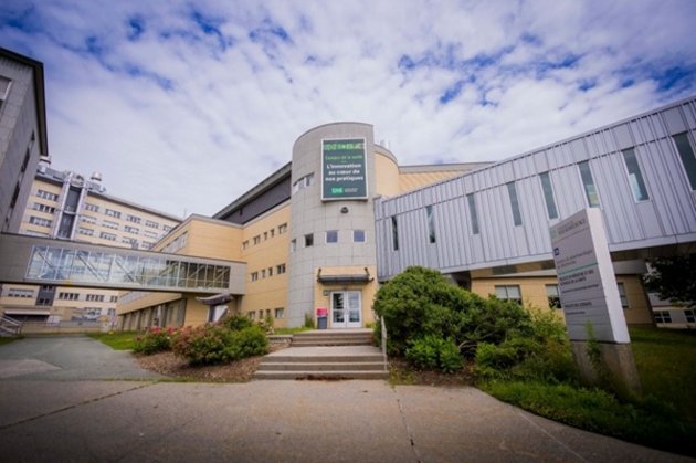 Photo de l'extérieur de l'Institut de pharmacologie de Sherbrooke