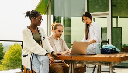 Picture of students of the Université de Sherbrooke