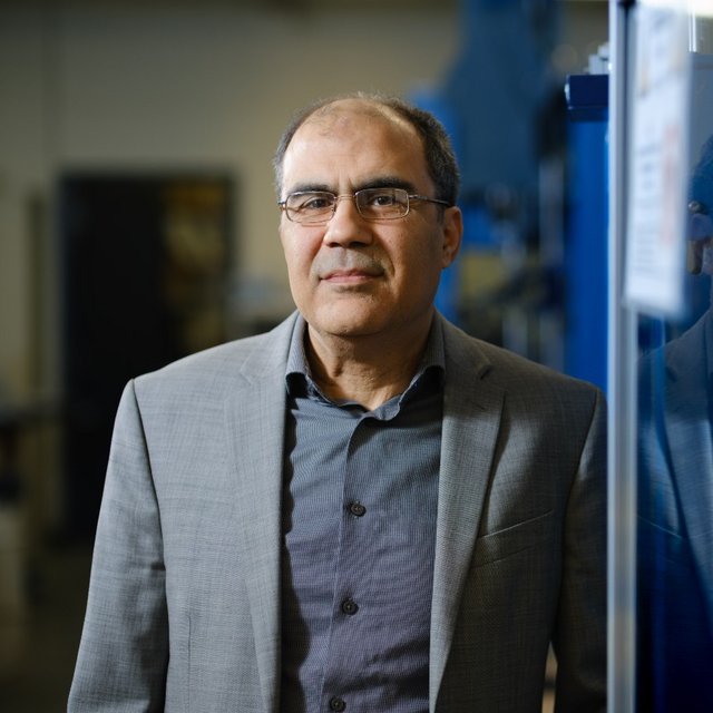 Photo du professeur Mourad Karray Benhassen