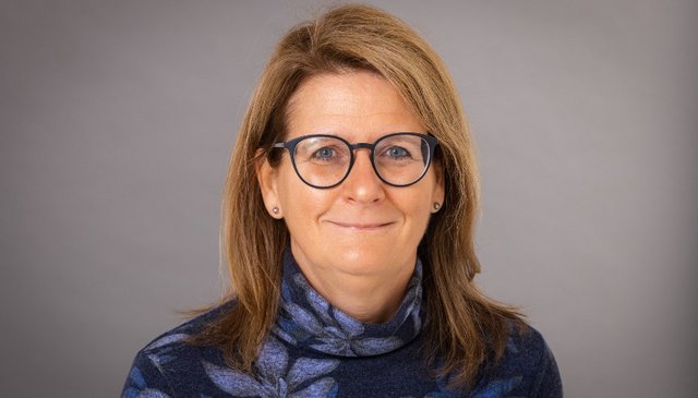 Photo de la professeure Nathalie Rivard