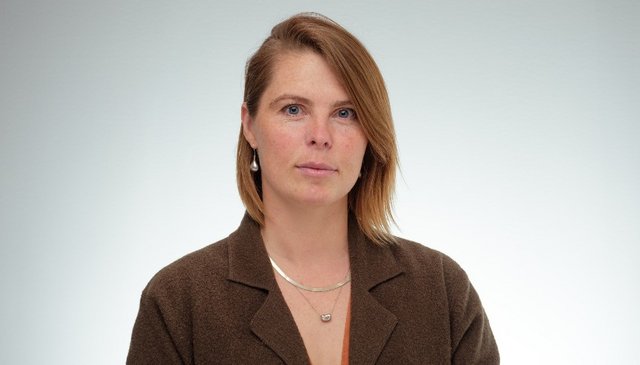 Photo of Professor Debra Hausladen