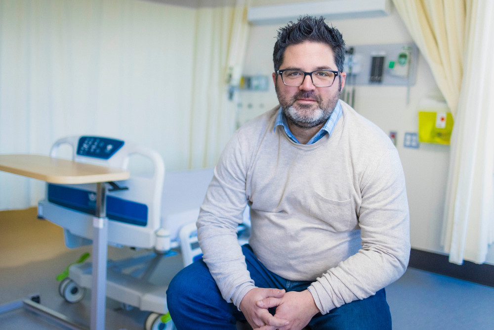 Le professeur-chercheur Frédérick D’Aragon, titulaire de la nouvelle Chaire de recherche Justin Lefebvre sur le don d’organes