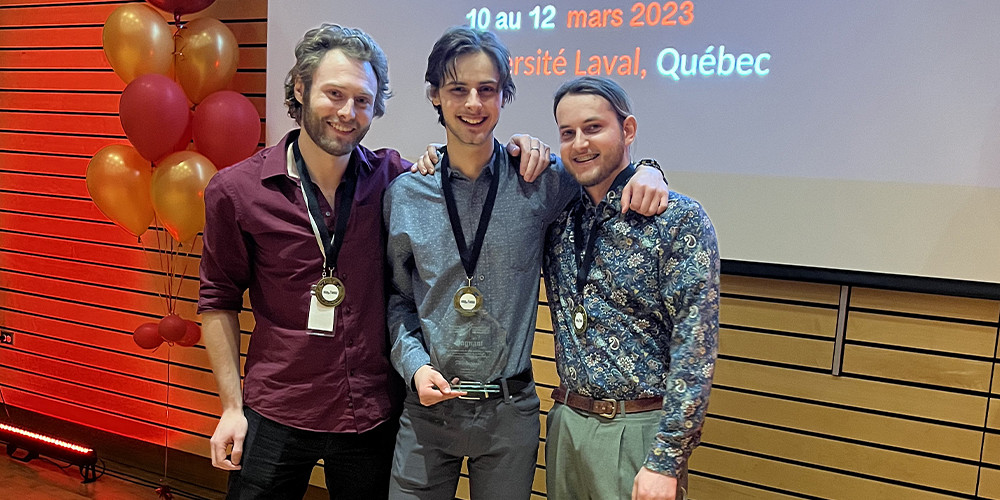 Sylvain Milliot, Ga&euml;l Machemin et Loek Pascaud du baccalaur&eacute;at en g&eacute;omatique appliqu&eacute;e &agrave; l'environnement de l&rsquo;UdeS, ont remport&eacute; la premi&egrave;re place lors la derni&egrave;re&nbsp;National Geomatics Competition&nbsp;(NGC).