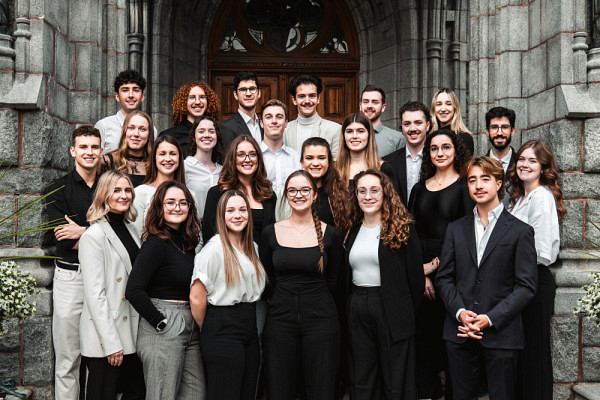 Les membres du conseil ex&eacute;cutif de l'Association g&eacute;n&eacute;rale &eacute;tudiante de m&eacute;decine.