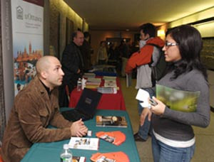 Plusieurs universités ont tenu un kiosque au Salon des études supérieures 