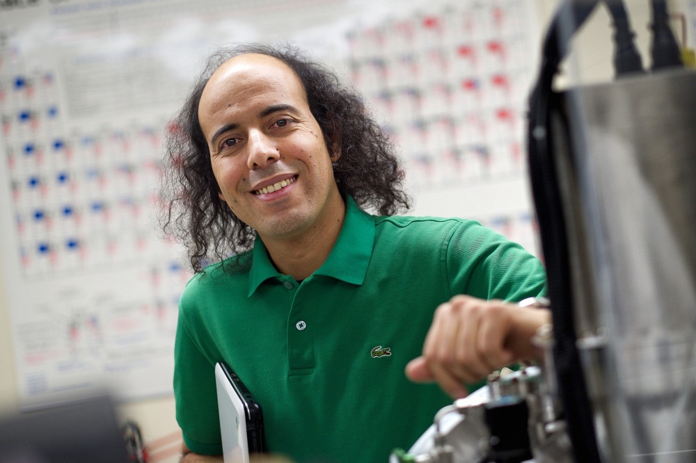 Mohamed Balli est nommé Étudiant-chercheur étoile pour ses recherches sur la réfrigération magnétique.