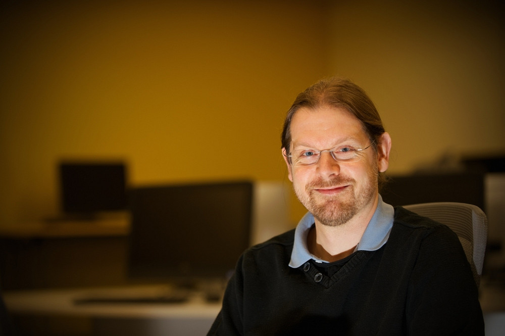 Le professeur Hugo Loiseau s'int&eacute;resse &agrave; la cybers&eacute;curit&eacute;.