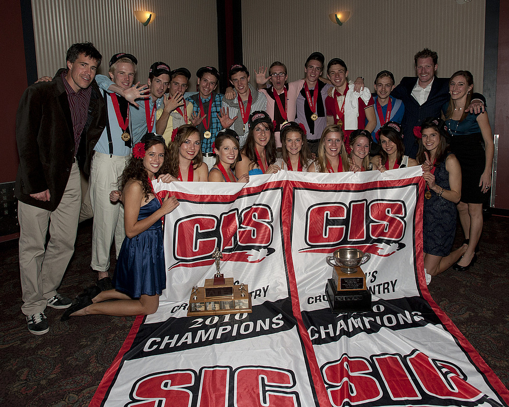 Les deux &eacute;quipes de l'Universit&eacute; de Guelph ont remport&eacute; les titres par &eacute;quipe.