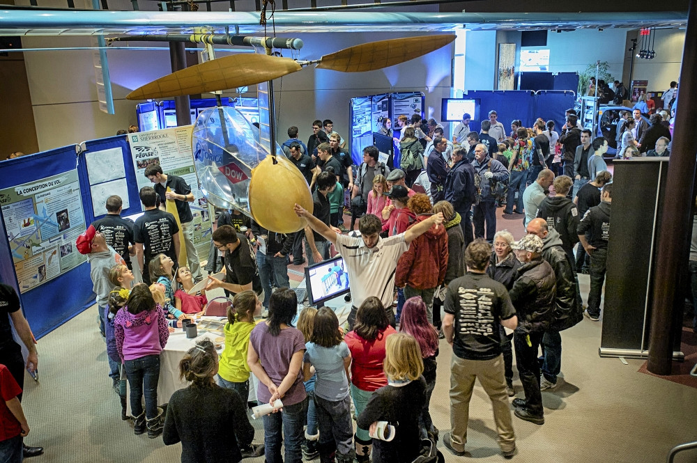 La 18e exposition Mécagéniale était l’une des deux expositions proposées par des étudiants de la Faculté de génie, les 4 et 5 décembre.