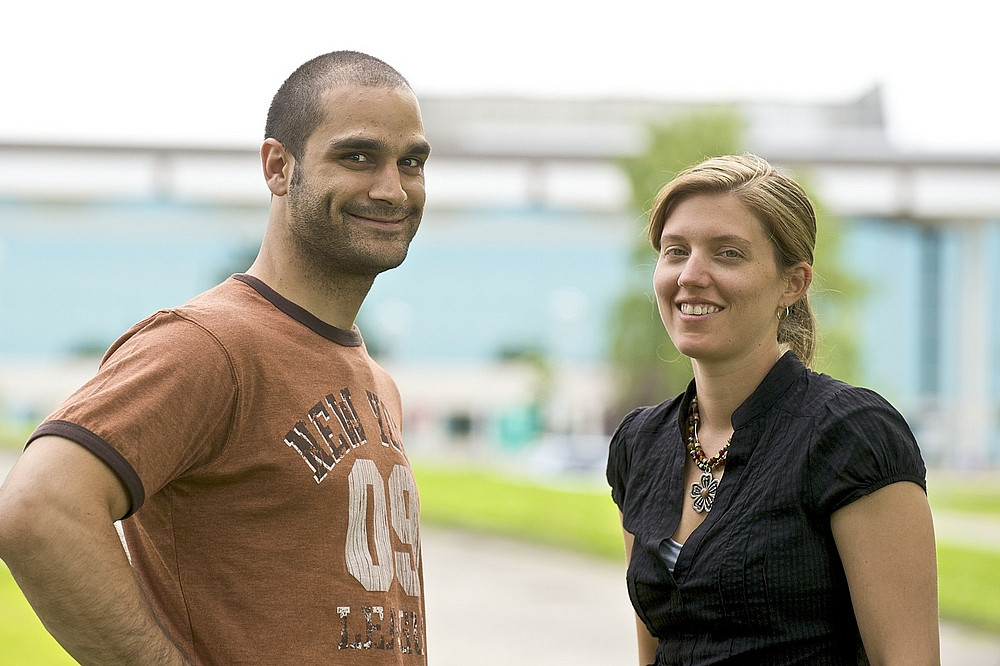Martin S&eacute;n&eacute;chal et Danielle Bouchard&nbsp;: deux jeunes chercheurs en formation int&eacute;ress&eacute;s &agrave; mieux informer la population sur les risques li&eacute;s &agrave; l&rsquo;ob&eacute;sit&eacute;.
