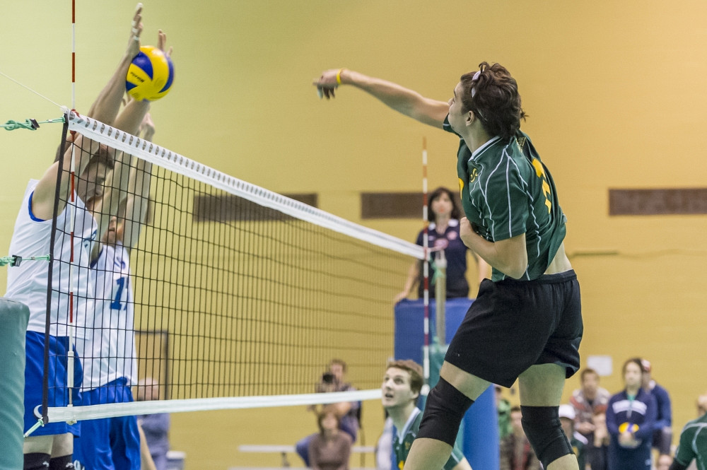 Malgr&eacute; ses 13&nbsp;attaques marquantes, William Marier n'a pas r&eacute;ussi &agrave; permettre au Vert&nbsp;&&nbsp;Or de l'emporter, dimanche apr&egrave;s-midi face aux Carabins de l'Universit&eacute; de Montr&eacute;al.