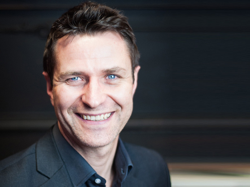 Fran&ccedil;ois Courcy, professeur titulaire au D&eacute;partement de psychologie de l&rsquo;Universit&eacute; de Sherbrooke et psychologue.