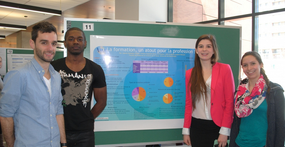 Les diff&eacute;rentes &eacute;quipes ont pr&eacute;sent&eacute; le fruit de leur travail &agrave; l'aide d'affiches scientifiques.