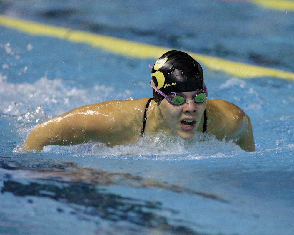 Isabelle Chaput a été la meilleure nageuse du Vert & Or vendredi à la première coupe universitaire de natation.