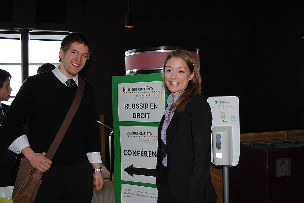 Les étudiants Raphaël Côté-Viens et Judith Daviau-Leclerc ont grandement apprécié l'événement.