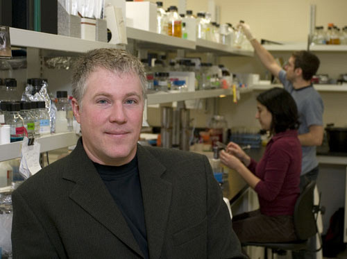 Luc Gaudreau, professeur &agrave; la Facult&eacute; des sciences.