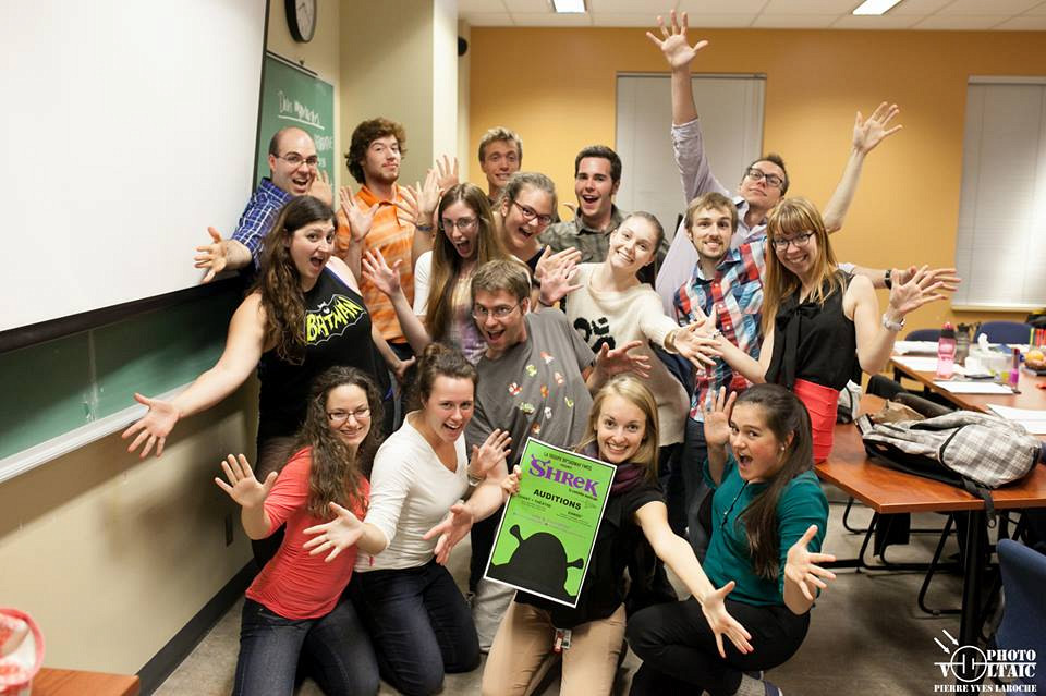 Toute la troupe de la production &laquo;Shrek, la com&eacute;die musicale&raquo;, pr&eacute;sent&eacute;e par Broadway FMSS.