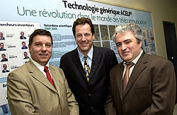 Le doyen Gérard Lachiver, Sylvain Desjardins, vice-président exécutif de VoiceAge, et Laurent Amar, président de VoiceAge.

Photo : Roger Lafontaine