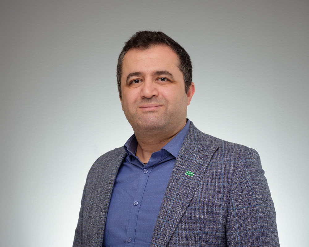 Kian Jafari est professeur agr&eacute;g&eacute; au d&eacute;partement de g&eacute;nie m&eacute;canique de la Facult&eacute; de g&eacute;nie de l'UdeS et est membre de l'axe Int&eacute;gration h&eacute;t&eacute;rog&egrave;ne et microfabrication avanc&eacute;e du LN2.