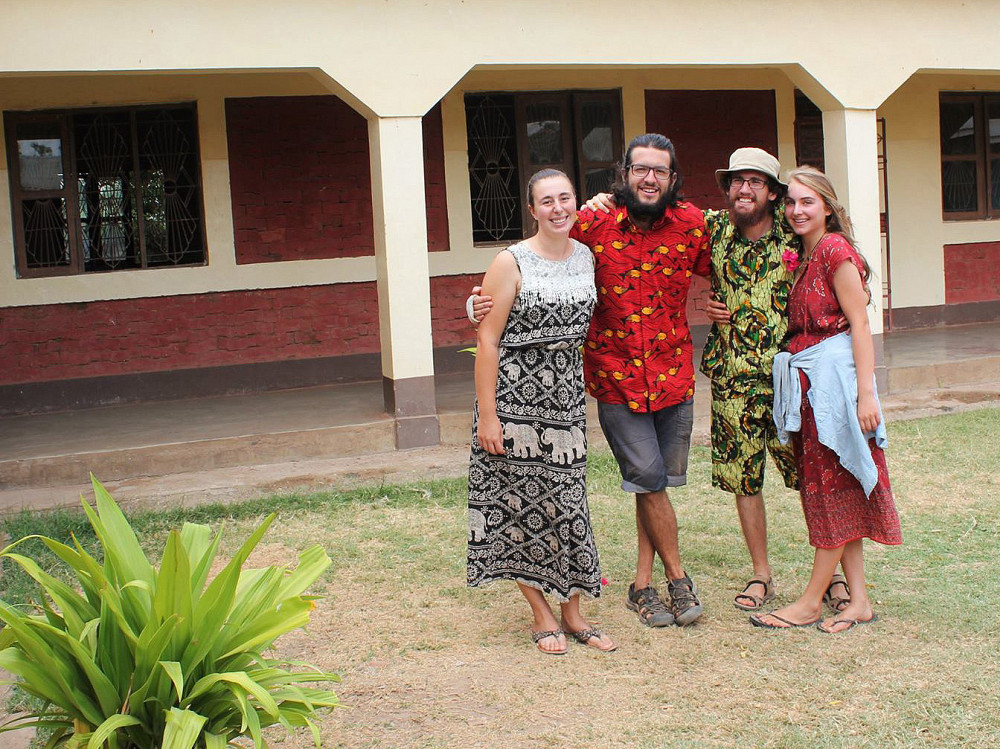 De gauche &agrave; droite : Sophie Valence-Doucet, Olivier Moreau, Amandine Gournay et Jo&eacute; St-Germain. Ils sont tous les quatre &eacute;tudiantes et &eacute;tudiants au baccalaur&eacute;at en &eacute;tudes de l'environnement. 