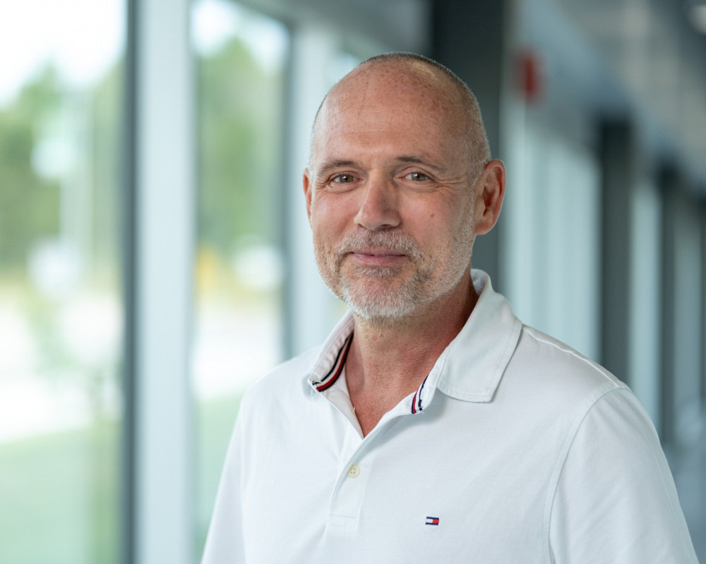 Le Pr Fr&eacute;d&eacute;ric Sarry s'est joint au LN2 pour poursuivre des travaux de recherche &agrave; l'interface entre la photonique et l'acoustique.