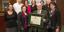 L’équipe des microprogrammes de 2<sup>e</sup> et de 3<sup>e</sup> cycle de pédagogie en sciences de la santé remporte le prix facultaire